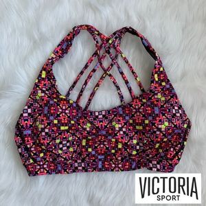 Victoria's Secret - Geometric Print Sports Bra